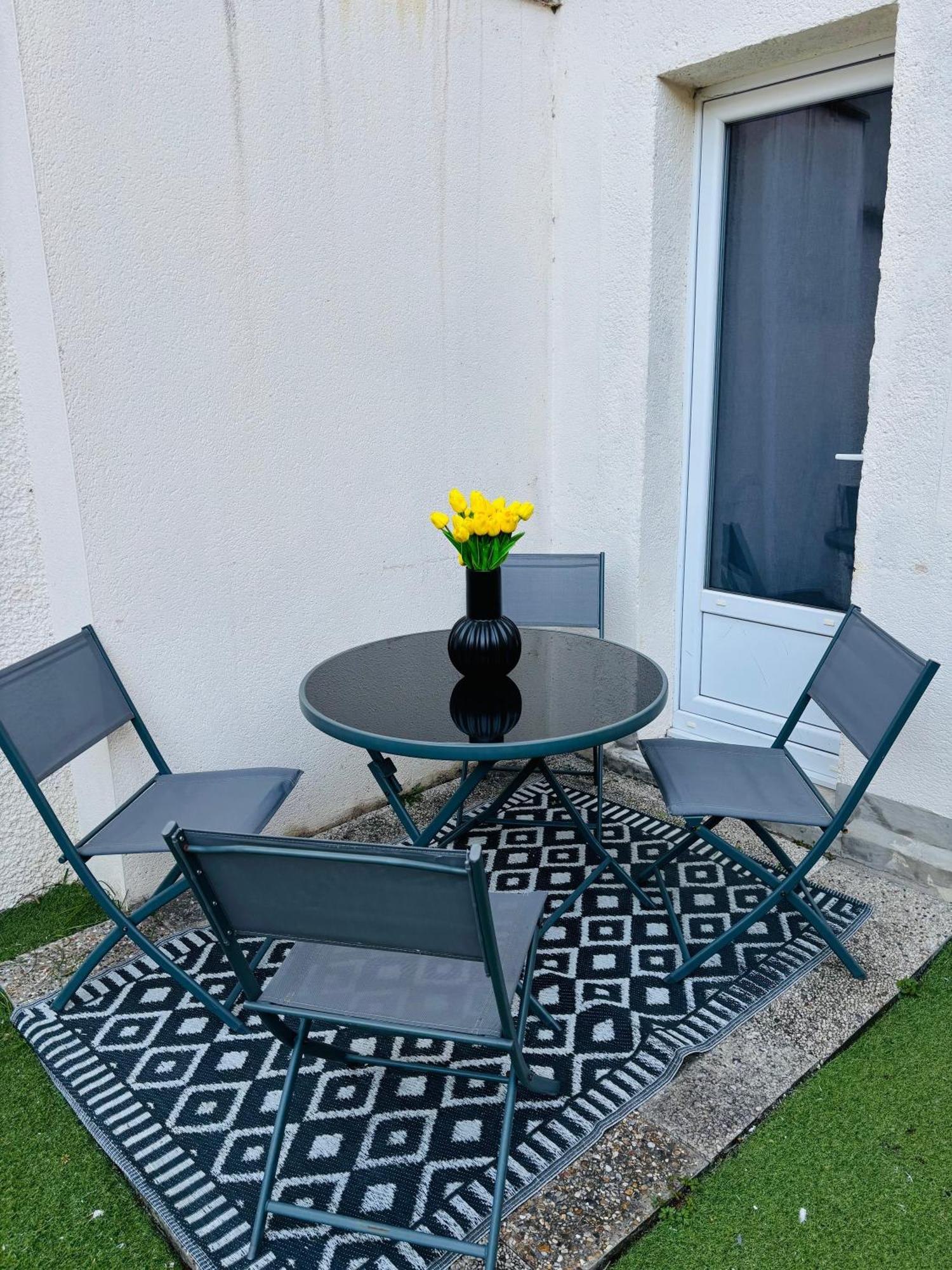 Petille En Champagne - 1 Chambre - Terrasse Épernay Exterior foto